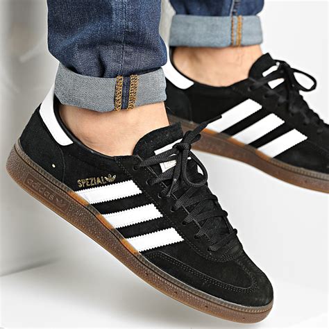 Basket adidas Spezial .